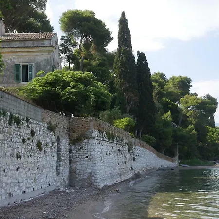 Corfu Beach - Durrells Dressing * Kondókali