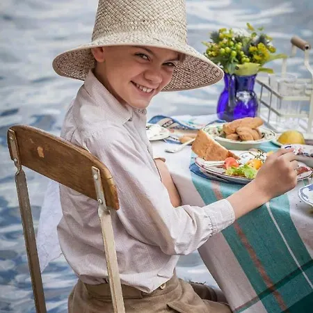 Corfu Beach - Durrells Dressing * Kondókali